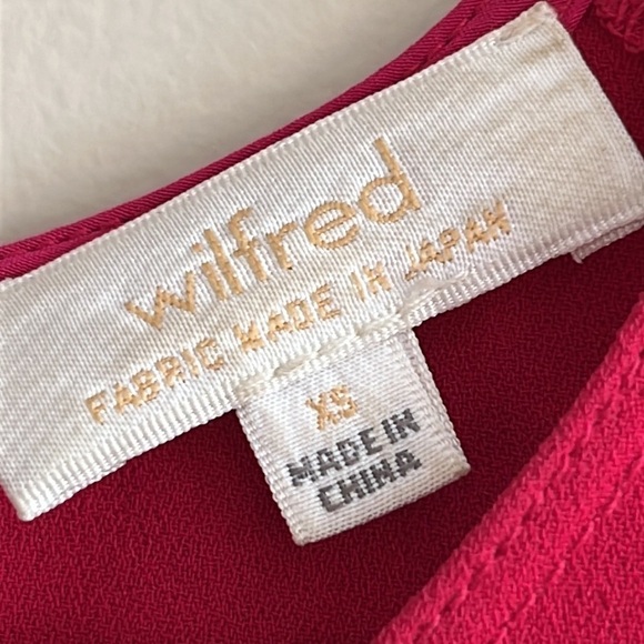 SOLD WILFRED XS ARITZIA Barbie Pink Sleeveless Zip Side Tank Blouse - Picture 4 of 9